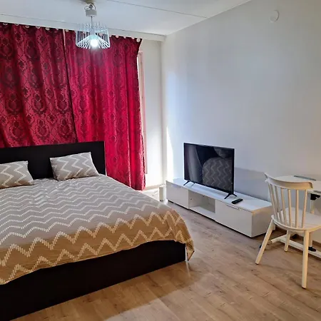 Apartment Living, Leppaevaara